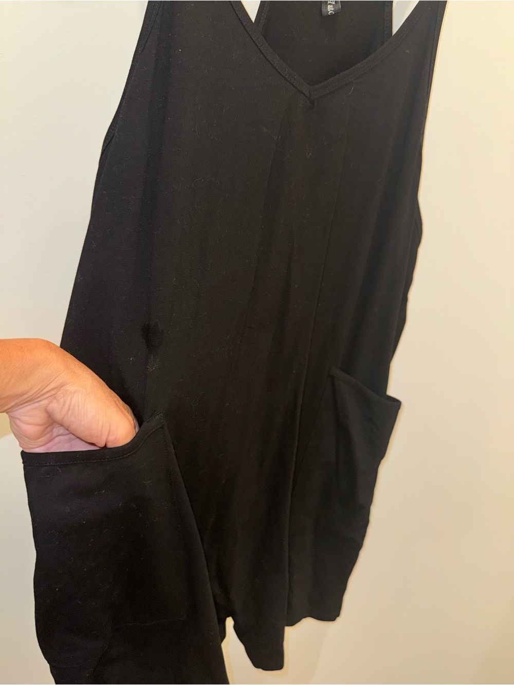Amazon Black Sleeveless Romper with Pockets - Picture 3 of 7
